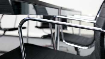 right_chair_grey